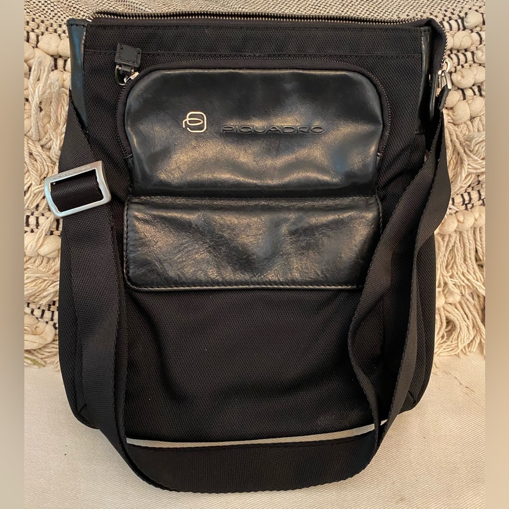 Piquadro Leather Crossbody Bag